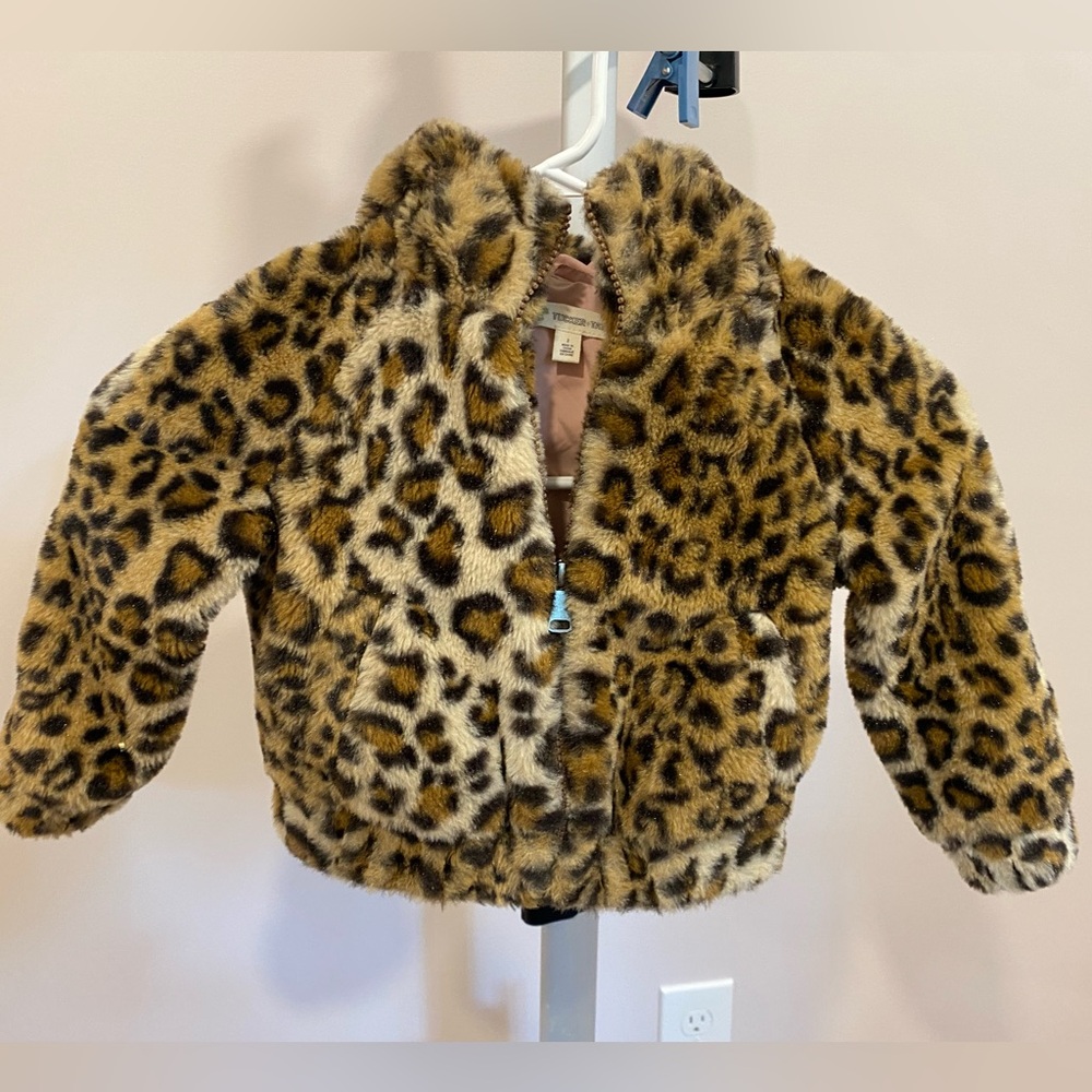 Faux fur leopard jacket Tucker + Tate size 2. Like new condition